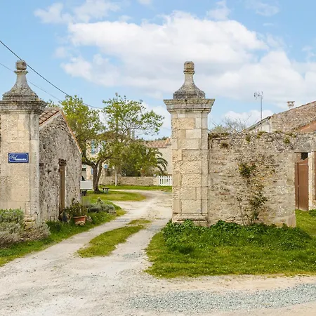 Maison Cosy Dans Un Domaine Le Château-dʼOléron