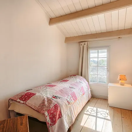 Maison Cosy Dans Un Domaine 펜션 *